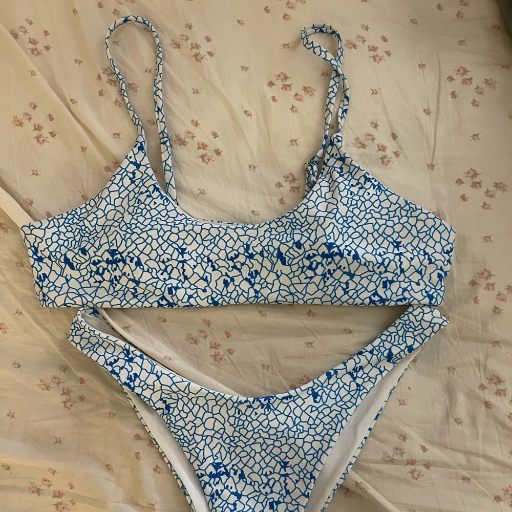 Bathing suit
